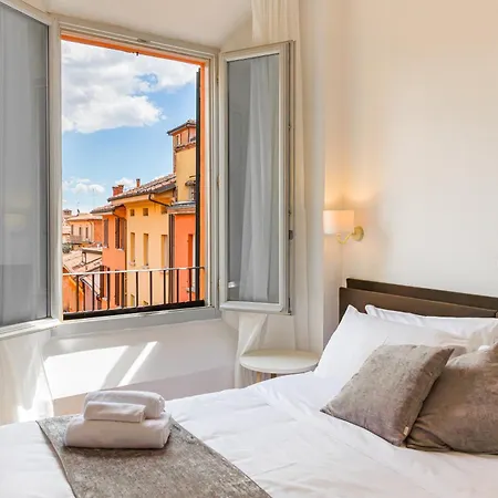 Immobo Arcadian - Piazza Maggiore View Apartman *
