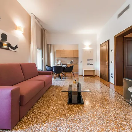 Immobo Arcadian - Piazza Maggiore View Apartman Bologna